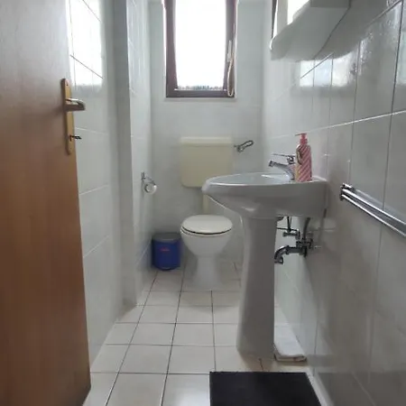 Apartmani More *