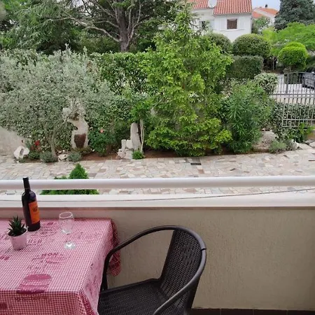 Apartmani More * Krk Town