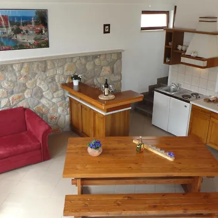 Apartmani More *