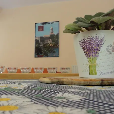 Apartmani More شقة *