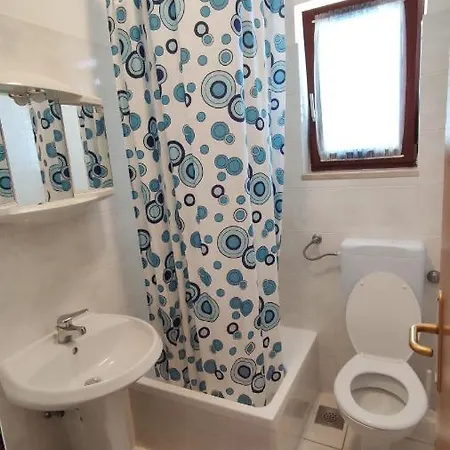 Apartmani More * كرك